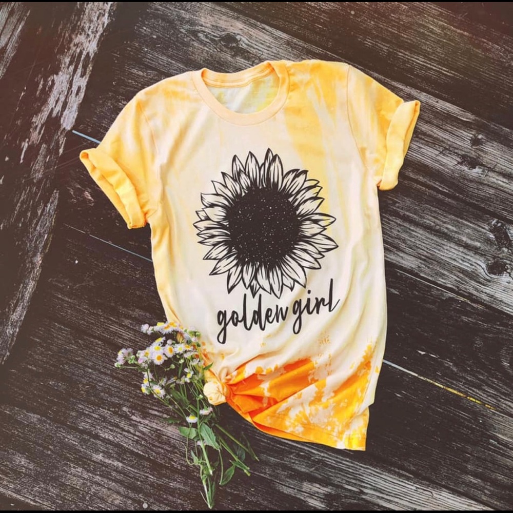 Graphic tee